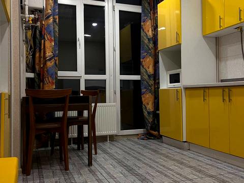 квартира за адресою Українська вул., 83б к.1-5