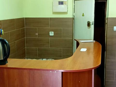 комерційна за адресою Володимира Навроцького вул., 25