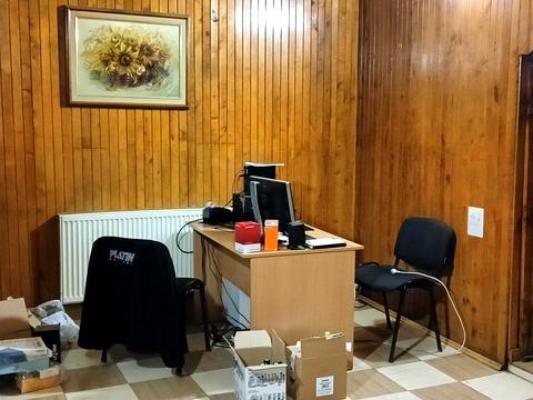 комерційна за адресою Володимира Навроцького вул., 25