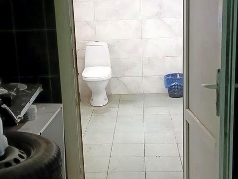 комерційна за адресою Володимира Навроцького вул., 25