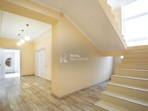 дом по адресу с. Вишенки, між 1-им і 2-гим шлюзом