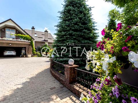 будинок за адресою Київ, Миколи Миклухи-Маклая вул. (Дежнєва)