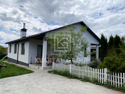 будинок за адресою Вишнева вул.