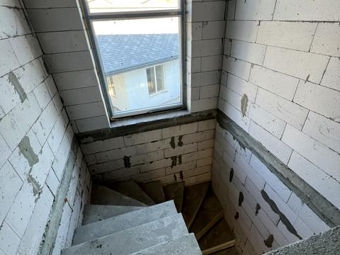 дом по адресу Лугова