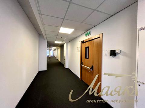 коммерческая по адресу Николая Амосова ул., 12