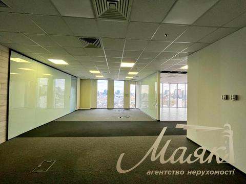 коммерческая по адресу Николая Амосова ул., 12