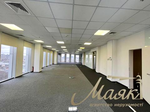 коммерческая по адресу Николая Амосова ул., 12