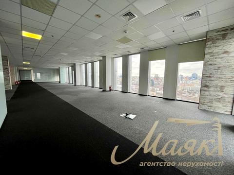 коммерческая по адресу Николая Амосова ул., 12