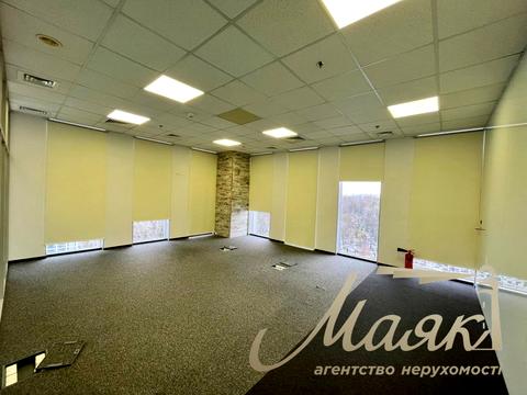 коммерческая по адресу Николая Амосова ул., 12