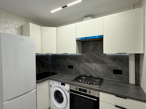 квартира за адресою Небесної Сотні вул. (Івана Стасюка), 13-А