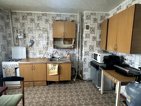 квартира за адресою Володимира Момота вул., 46