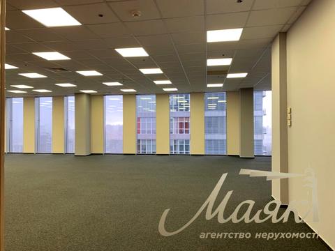 коммерческая по адресу Николая Амосова ул., 12