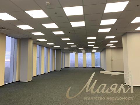 коммерческая по адресу Николая Амосова ул., 12