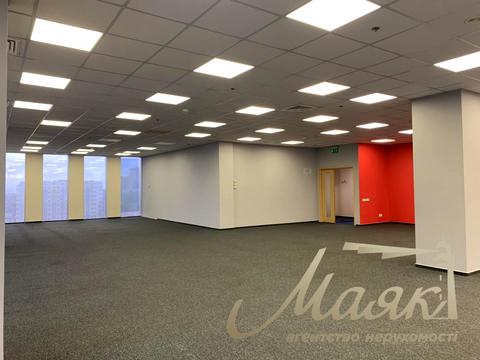 коммерческая по адресу Николая Амосова ул., 12