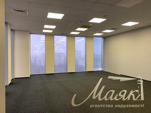 коммерческая по адресу Николая Амосова ул., 12