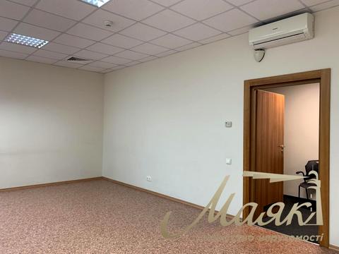 коммерческая по адресу Николая Амосова ул., 12