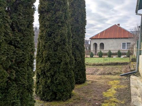 будинок за адресою Центральна