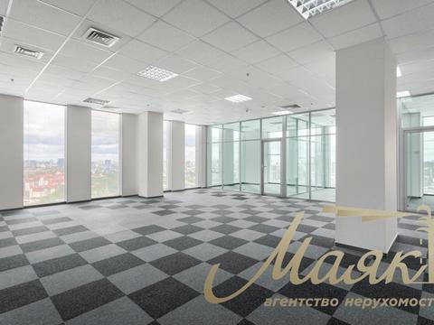 коммерческая по адресу Николая Амосова ул., 12