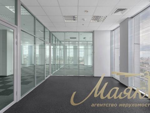 коммерческая по адресу Николая Амосова ул., 12