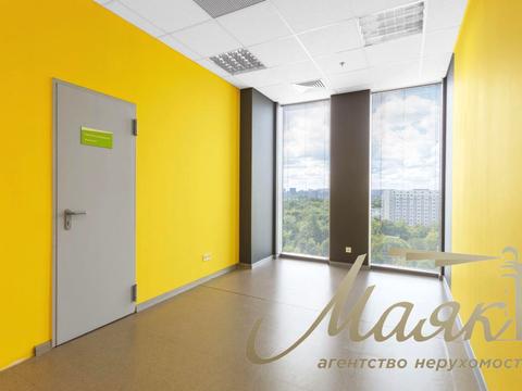 коммерческая по адресу Николая Амосова ул., 12