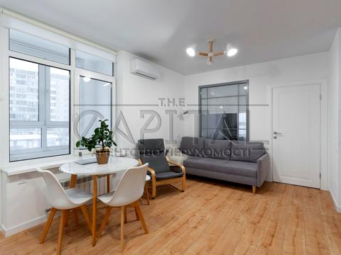 квартира за адресою Драгоманова вул., 10