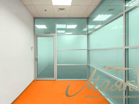 коммерческая по адресу Николая Амосова ул., 12