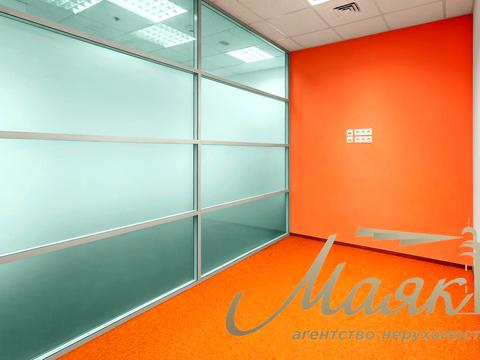 коммерческая по адресу Николая Амосова ул., 12