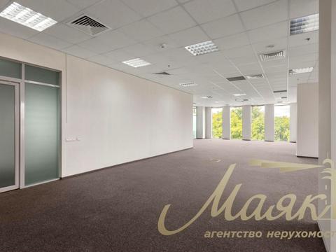 коммерческая по адресу Николая Амосова ул., 12