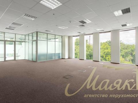 коммерческая по адресу Николая Амосова ул., 12