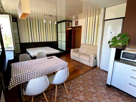 квартира за адресою Героїв полку "Азов" вул. (Маршала Малиновського), 25