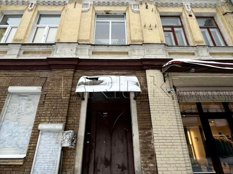 комерційна за адресою Притисько-Микільська вул., 2