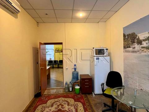 комерційна за адресою Притисько-Микільська вул., 2