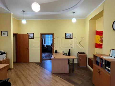 комерційна за адресою Притисько-Микільська вул., 2