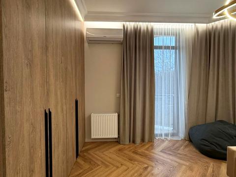 квартира за адресою Слов'янська набережна вул., 25-А