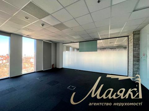 коммерческая по адресу Николая Амосова ул., 12