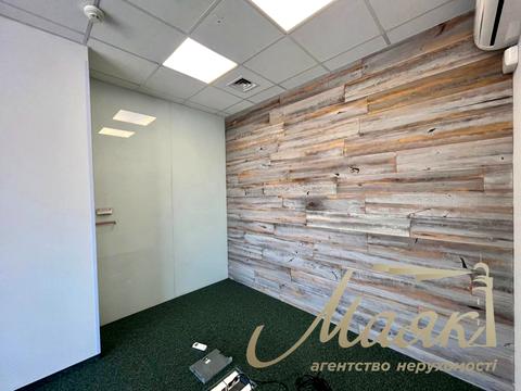 коммерческая по адресу Николая Амосова ул., 12