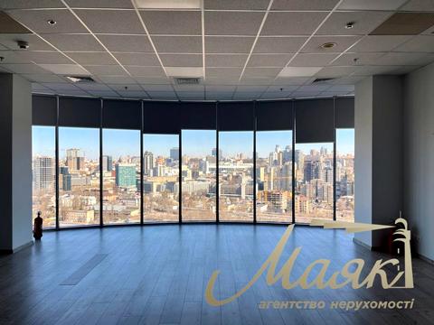 коммерческая по адресу Николая Амосова ул., 12