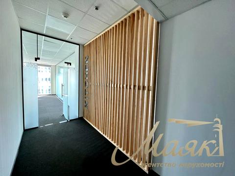 коммерческая по адресу Николая Амосова ул., 12