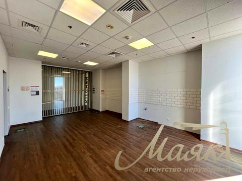 коммерческая по адресу Николая Амосова ул., 12