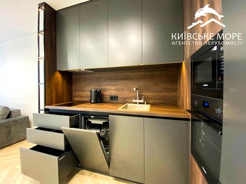 квартира за адресою Князя Романа Мстиславича вул. (Генерала Жмаченка), 22