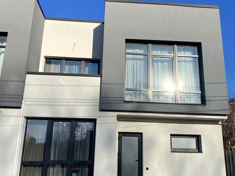 будинок за адресою Веселкова, 1