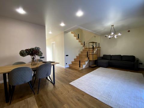 будинок за адресою Веселкова, 1