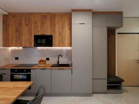 квартира за адресою Михайла Максимовича вул. (Онуфрія Трутенка), (Будинок «Віндзор»)