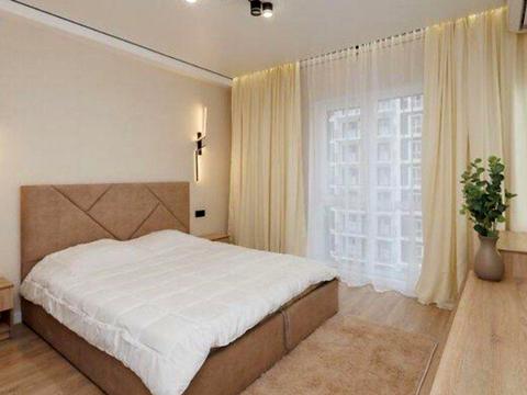 квартира за адресою Михайла Максимовича вул. (Онуфрія Трутенка), (Будинок «Віндзор»)