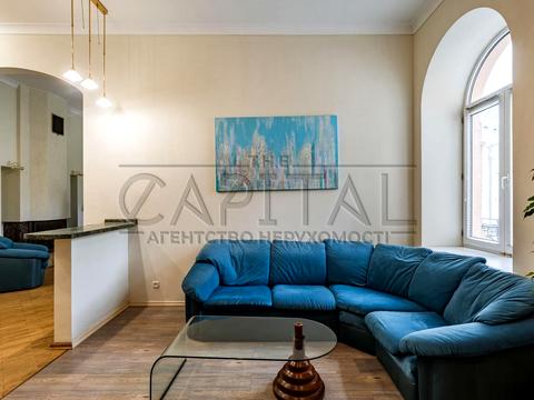 коммерческая по адресу Лютеранская ул., 12