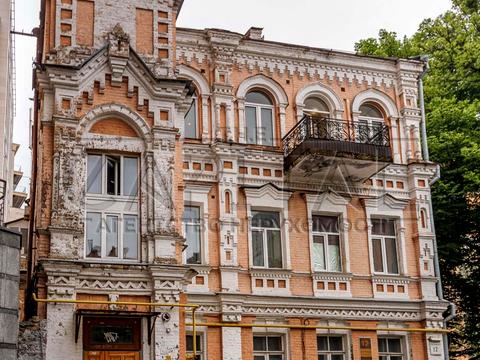 коммерческая по адресу Лютеранская ул., 12