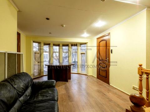 комерційна за адресою Київ, Басейна вул., 14