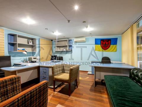 комерційна за адресою Київ, Басейна вул., 14