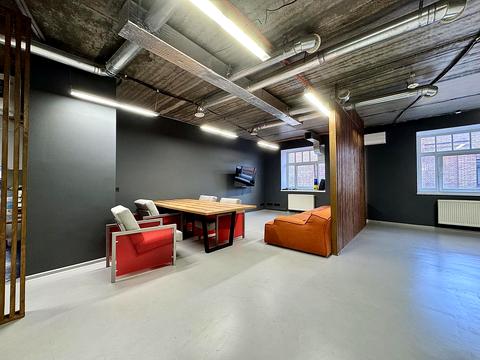 комерційна за адресою Ірининська вул., 5/24