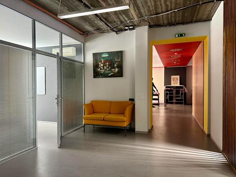 комерційна за адресою Ірининська вул., 5/24